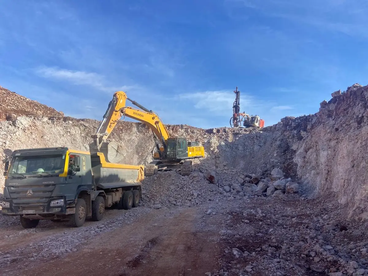 K-Stone Carrière — Exploitation de carrières de roches massives