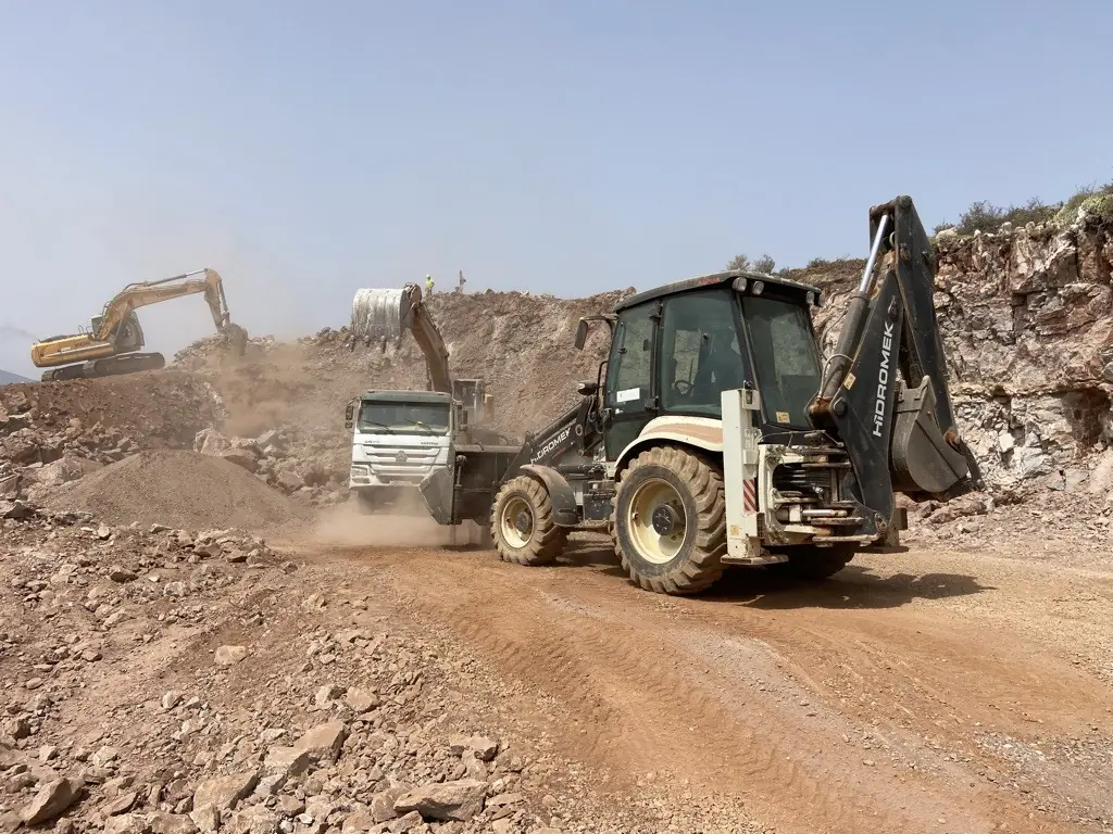 K-Stone Carrière — استغلال مقالع الصخور الصلبة (5/16)